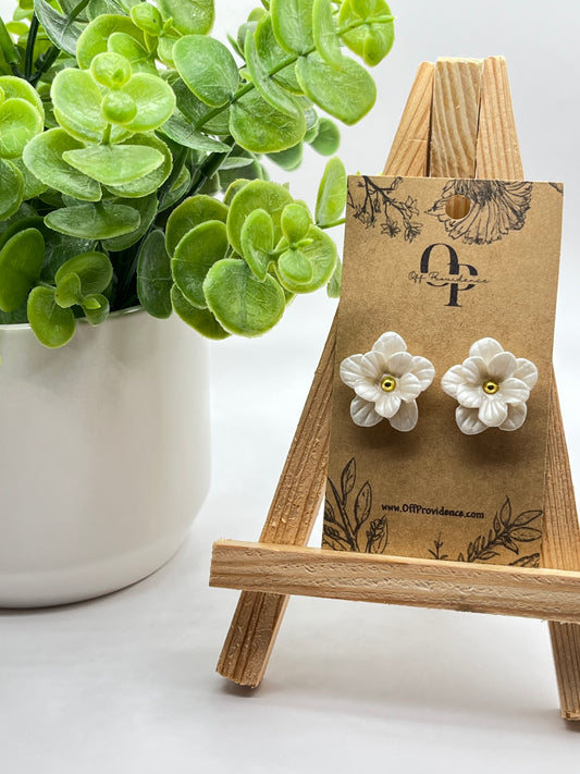 Blooms Iridescent White